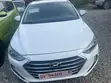 Hyundai Elantra 2017 White - 5