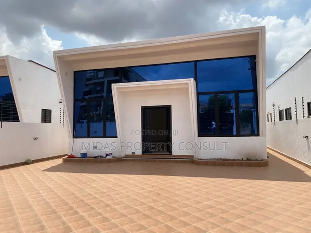 3 Bedroom House with Boys Quarters in Oyarifa - 1