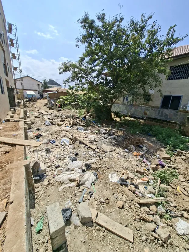 Half Plot of Land for Sale at Dome Pillar 2 - 1