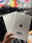 Apple iPad 10.2 (2020) Wi-Fi 32GB Silver - 3