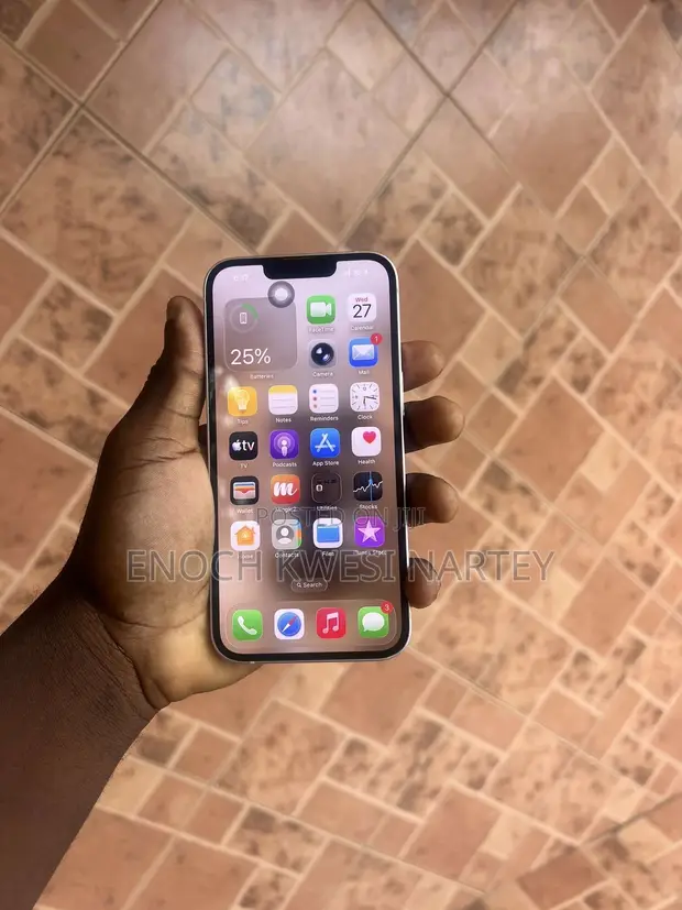Apple iPhone 13 256GB Pink - 1
