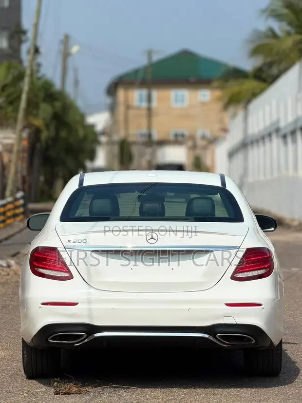 Mercedes-Benz E300 2018 White - 1