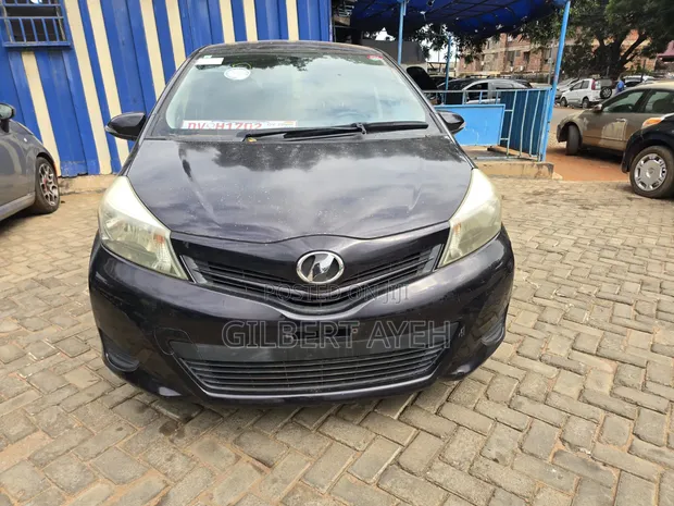Toyota Vitz 2012 Purple - 1