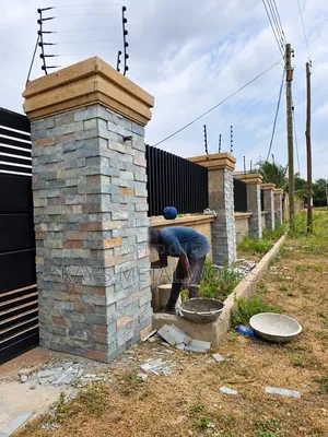 Stone Wall Cladding & Laying Services