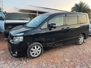 Toyota Voxy V 2WD 8-Seater 2010 - Black