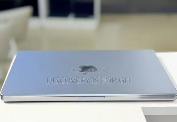 Apple MacBook Pro 2023 M3 8GB RAM 512GB SSD - 1