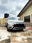 2018 Mitsubishi Outlander SEL FWD SUV - 1