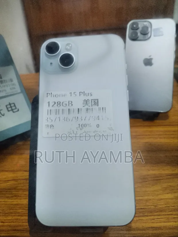 New Apple iPhone 15 Plus 128GB Silver - 1