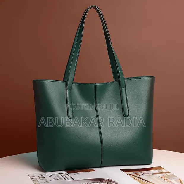 Beautiful Ladies Leather Shoulder Bag - 1