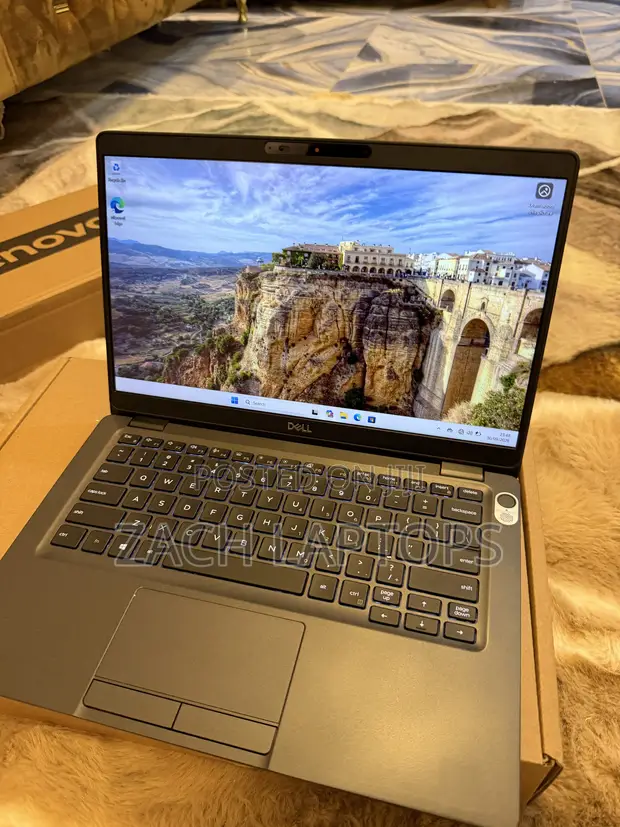 Dell Laptop - Intel Core i7, 16GB RAM, 512GB SSD - 1