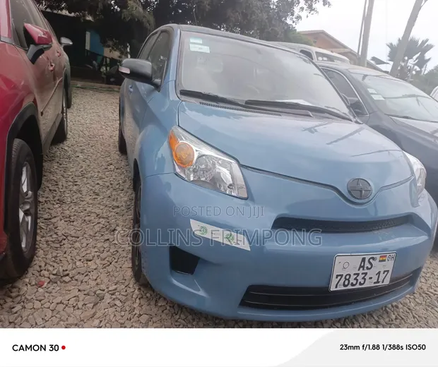Scion xD Base 2010 Blue - 1