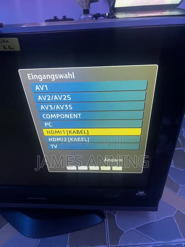 Panasonic 32-inch DV3 TV - 1