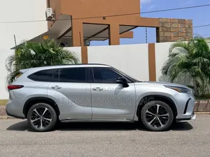 Toyota Highlander 2020 XSE