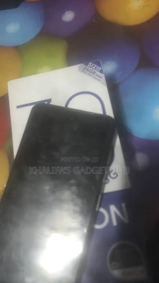 Tecno Camon 30 Pro 5G 512GB Silver - 1