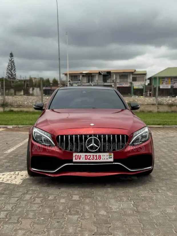 Mercedes-Benz C300 2016 Red - 1