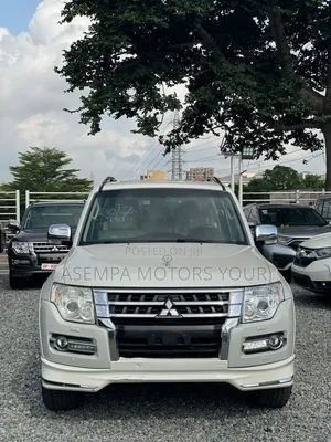 Mitsubishi Pajero 2017 White
