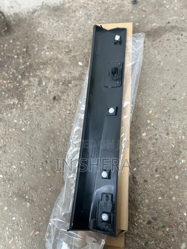 Mitsubishi Outlander Moulding (2022-2025) - 1