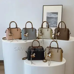 Ladies Handbag - Beautiful Classic Style