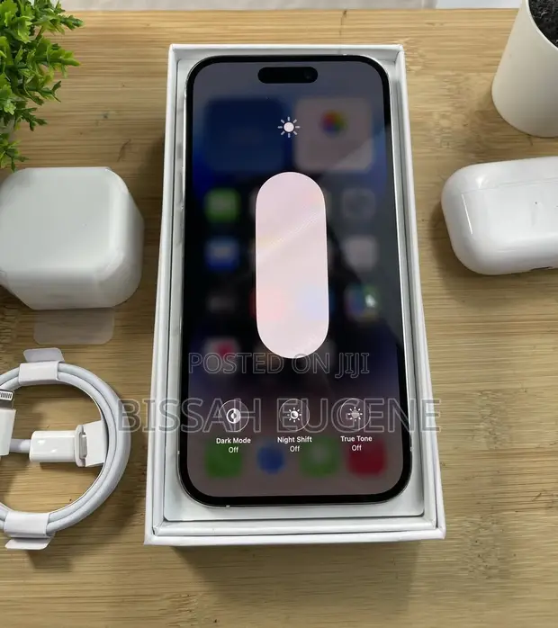 Apple iPhone 14 Pro Max 256GB White - 1