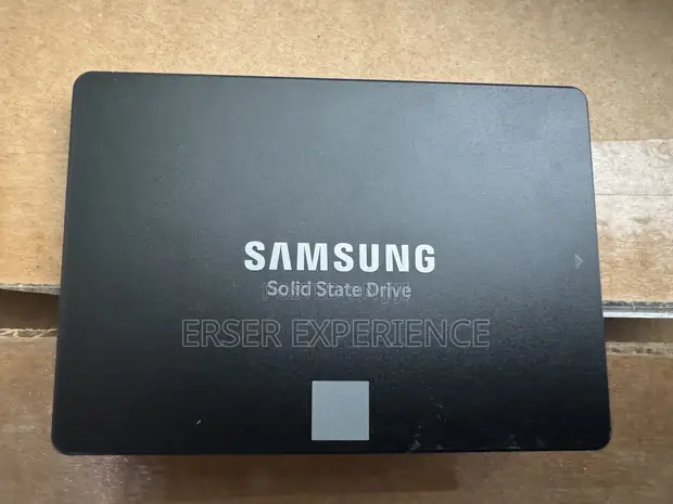 Samsung 850 EVO 500GB SSD - 1