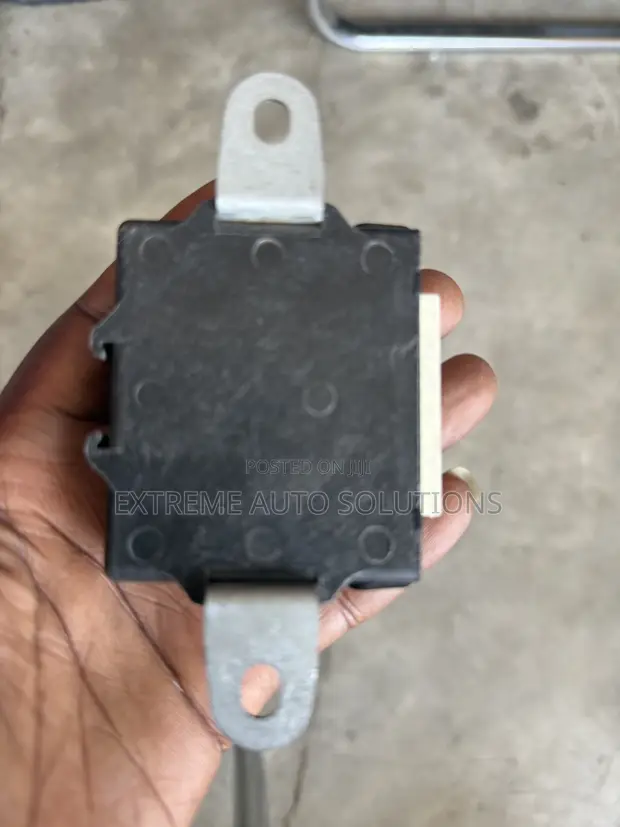Control Module for Lexus RX350 Right Outer Mirror (2016-2019) - 1