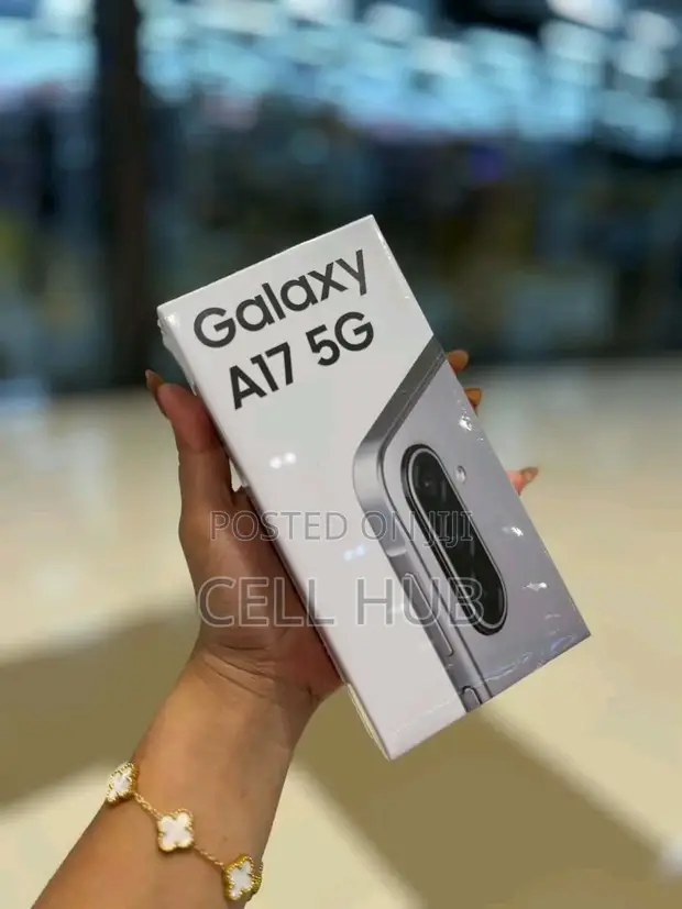 New Samsung Galaxy A17 5G 256GB Gray - 1