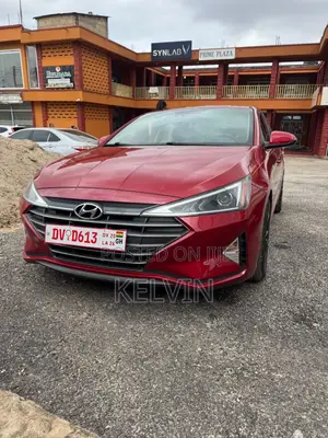 2019 Hyundai Elantra SE Red