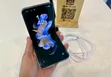 Samsung Galaxy Z Flip4 256GB Gray - 2