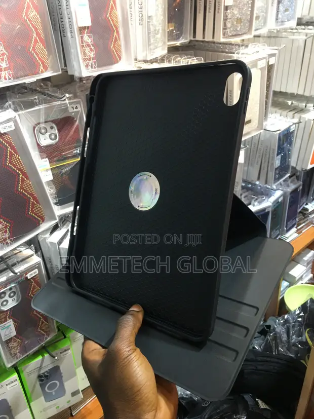 360 Smart Silicone Case for iPad 10th Gen - 1