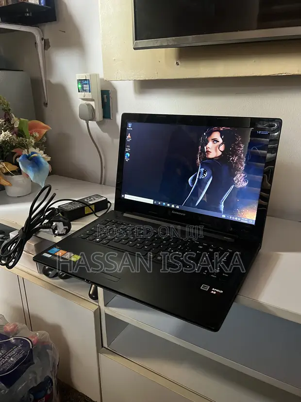 Lenovo G50-70 Laptop 8GB RAM, 750GB HDD, AMD A8 - 1