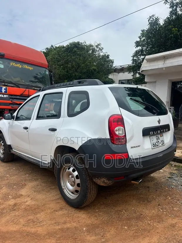 Renault Duster 2018 White - 1