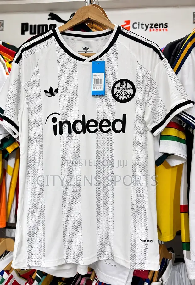 Eintracht Frankfurt Home Kit 2026/27 - 1