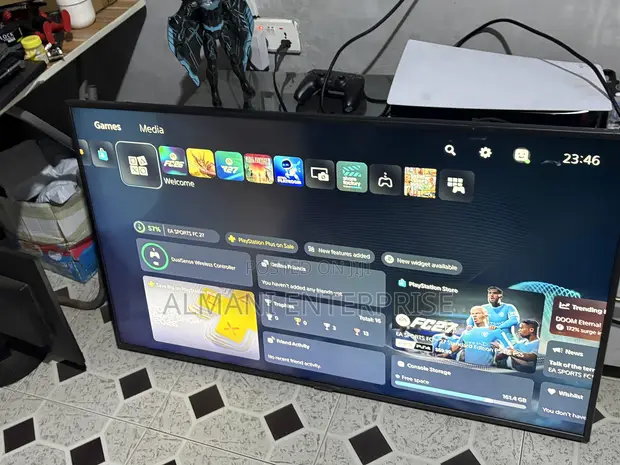 Samsung Series 7 50-inch 4K Smart TV - 1