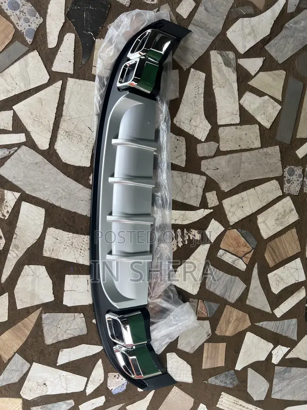Hyundai Elantra Back Bumper Diffuser (2016-2019) - 1