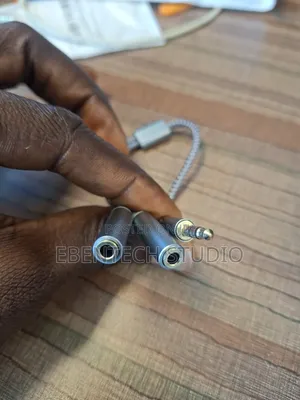 Headphone Splitter - Dual Headphone Output