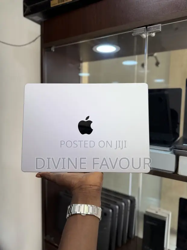 Apple MacBook Pro 2023 M3 Pro 14" 512GB SSD 8GB RAM - 1