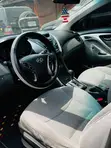 Hyundai Elantra 2013 Red - 3