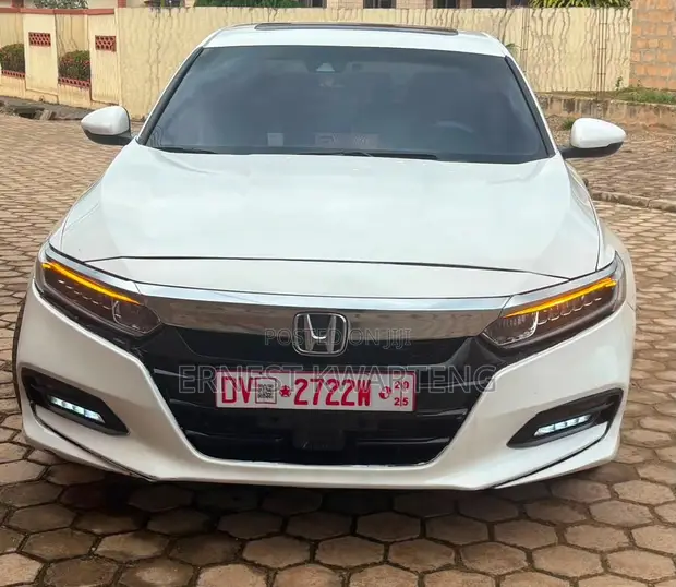 Honda Accord 2019 White - 1