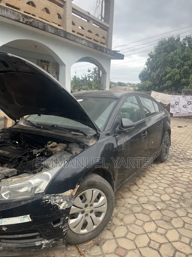 Chevrolet Cruze LS Auto 2013 Black - 1