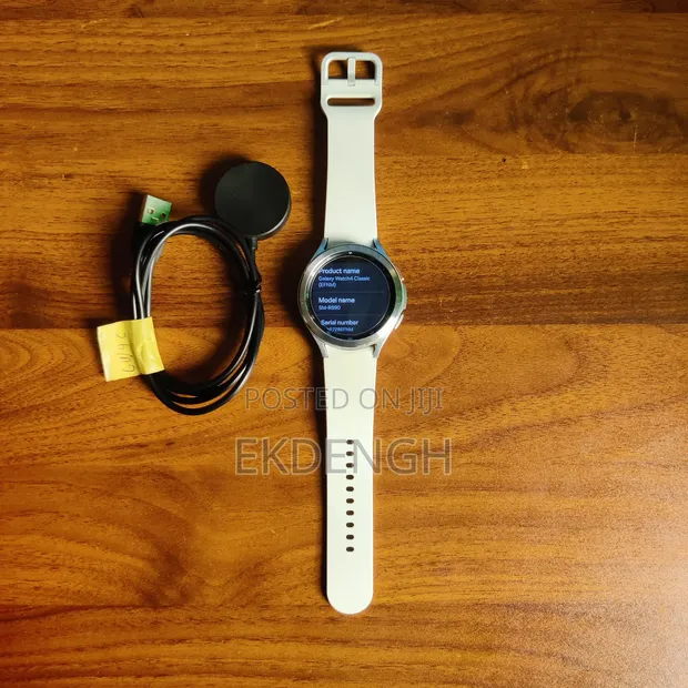 Samsung Galaxy Watch 4 Classic 46mm Silver - 1