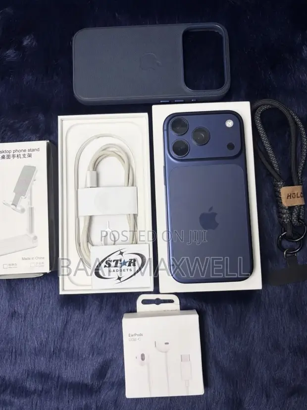 Apple iPhone 17 Pro Max 256GB Blue - 1