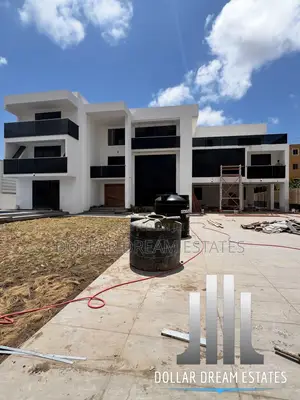 9-Bedroom House with Pool in Adjiriganor for Sale