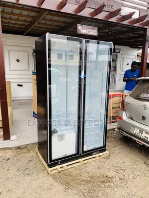 New Pearl PVC-801-27AA 690L Double Door Glass Display Beverage Cooler