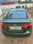 Hyundai Elantra 2010 Green - 3