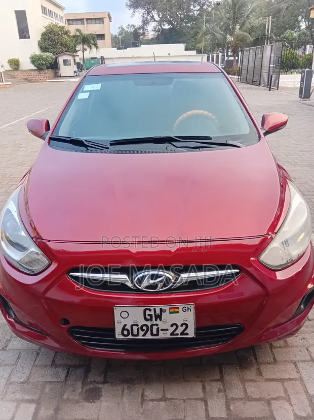 Hyundai Accent 2016 Red - 1