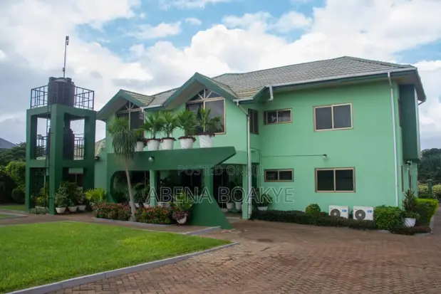 Furnished 7-Bedroom House for Sale in East Oyarifa - 1