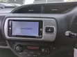 Toyota Vitz 1.3 FWD 5dr 2015 Green - 4