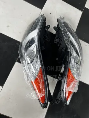 Hyundai Elantra Headlights (2011-2015)