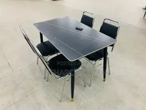 Quality Four Seater Dining Set