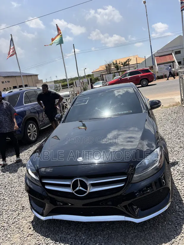 2017 Mercedes-Benz C300 Luxury 4MATIC Sedan AWD - 1